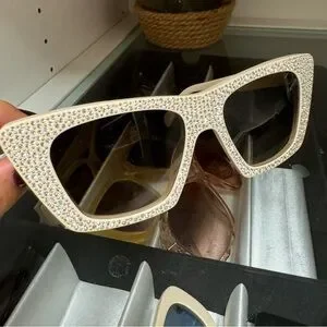 Celine | Accessories | Celine Sparklink Cateye Sunglasses  display picture 3